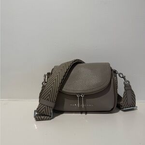 Marc Jacobs Crossbody Bag Concrete